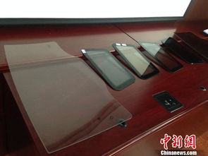 超七成汽車遮陽膜不合格，外力沖擊下玻璃飛濺隱患亟待關(guān)注